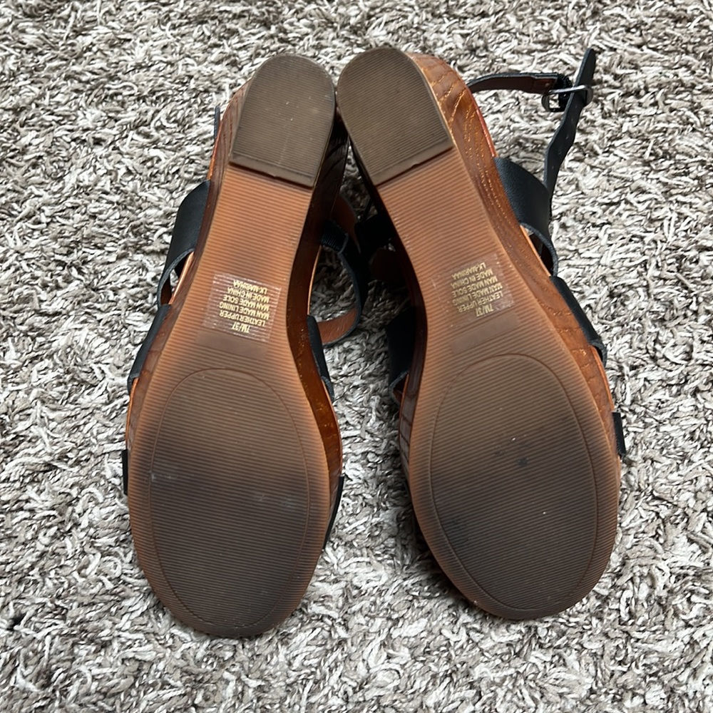 Lucky brand wedges. Size 7. - Picture 4 of 8